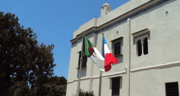 سفارة فرنسية بالجزائر تبحث عن سائق مركبة وعامل بناء