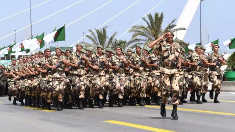 فتح تجنيد كضباط القوات الخاصة في الجيش الوطني الشعبي