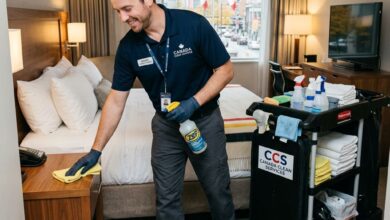 مطلوب عامل نظافة غرف في شركة تنظيف المباني بكندا